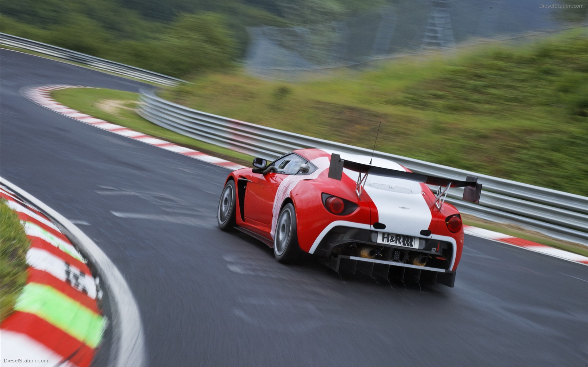 Aston Martin V12 Zagato 2011