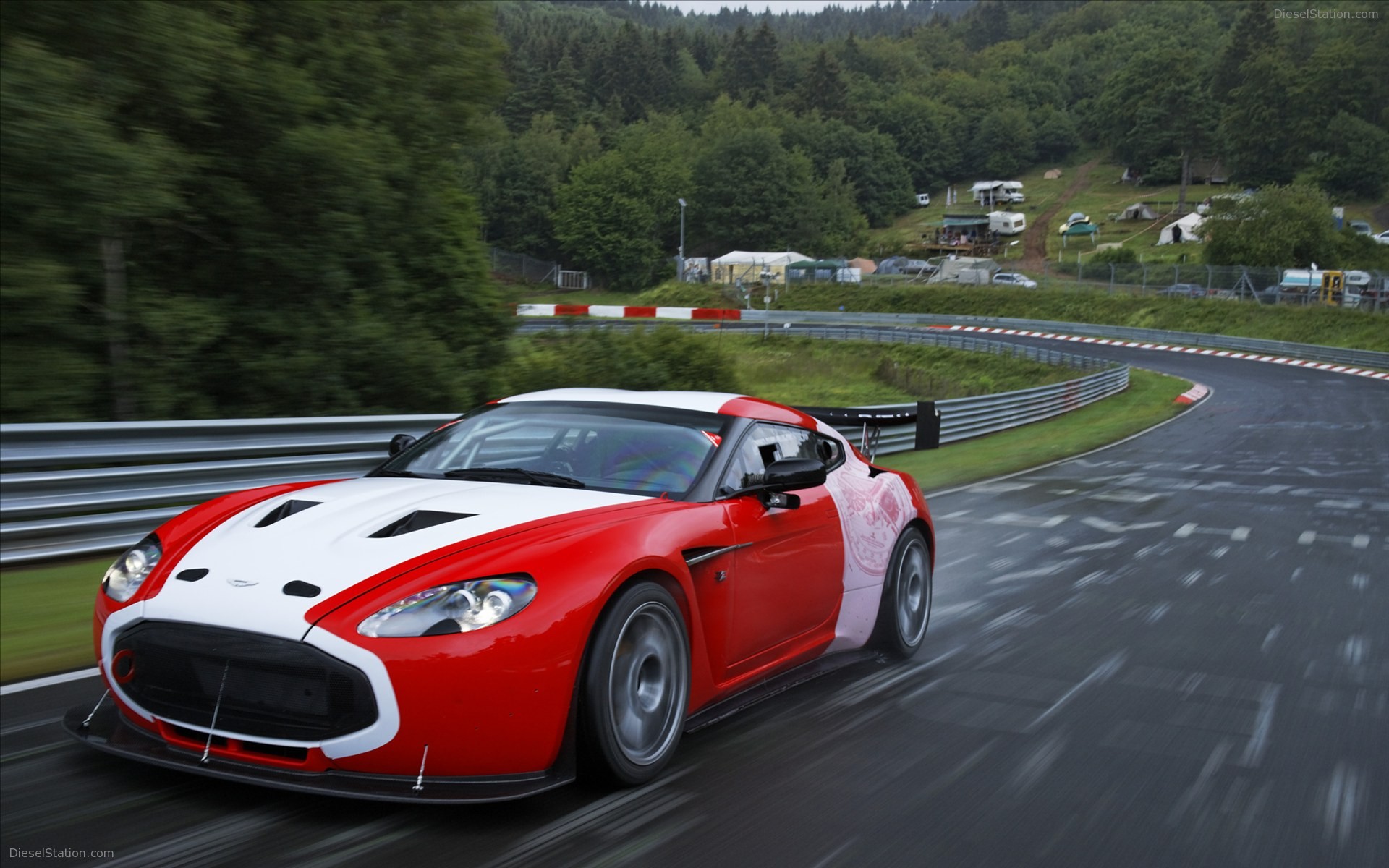 Aston Martin V12 Zagato 2011