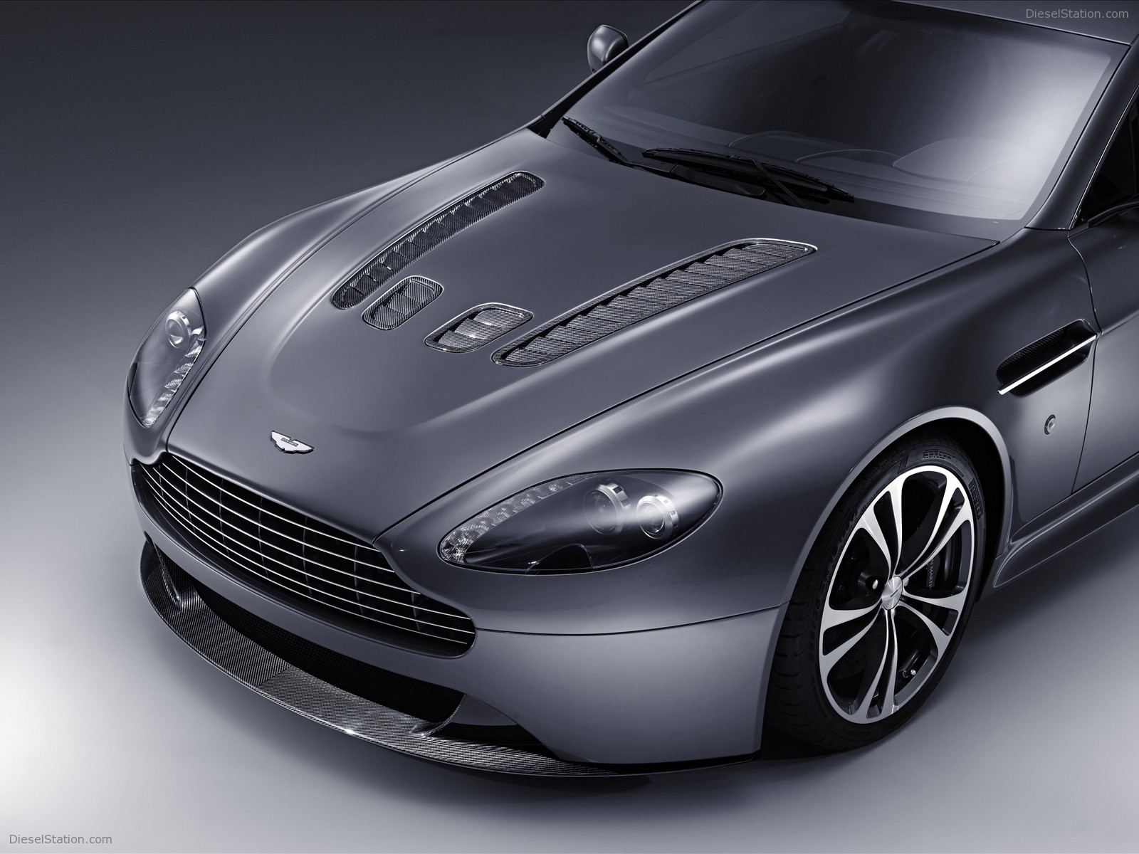 Aston Martin V12 Vantage sports car