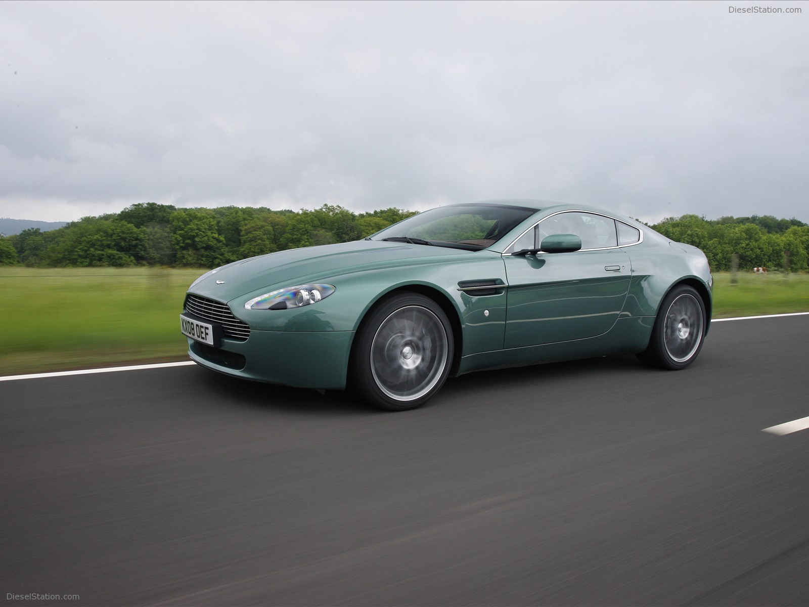 2009 Aston Martin V8 Vantage Coupe