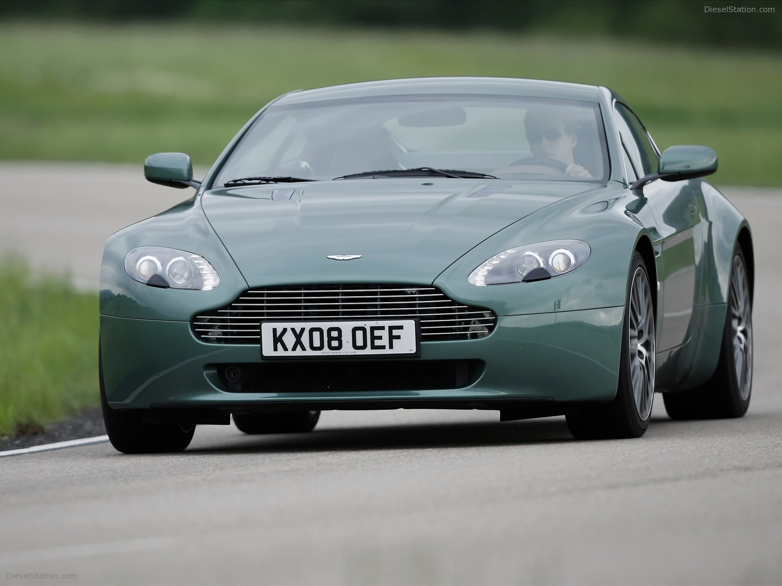 2009 Aston Martin V8 Vantage Coupe
