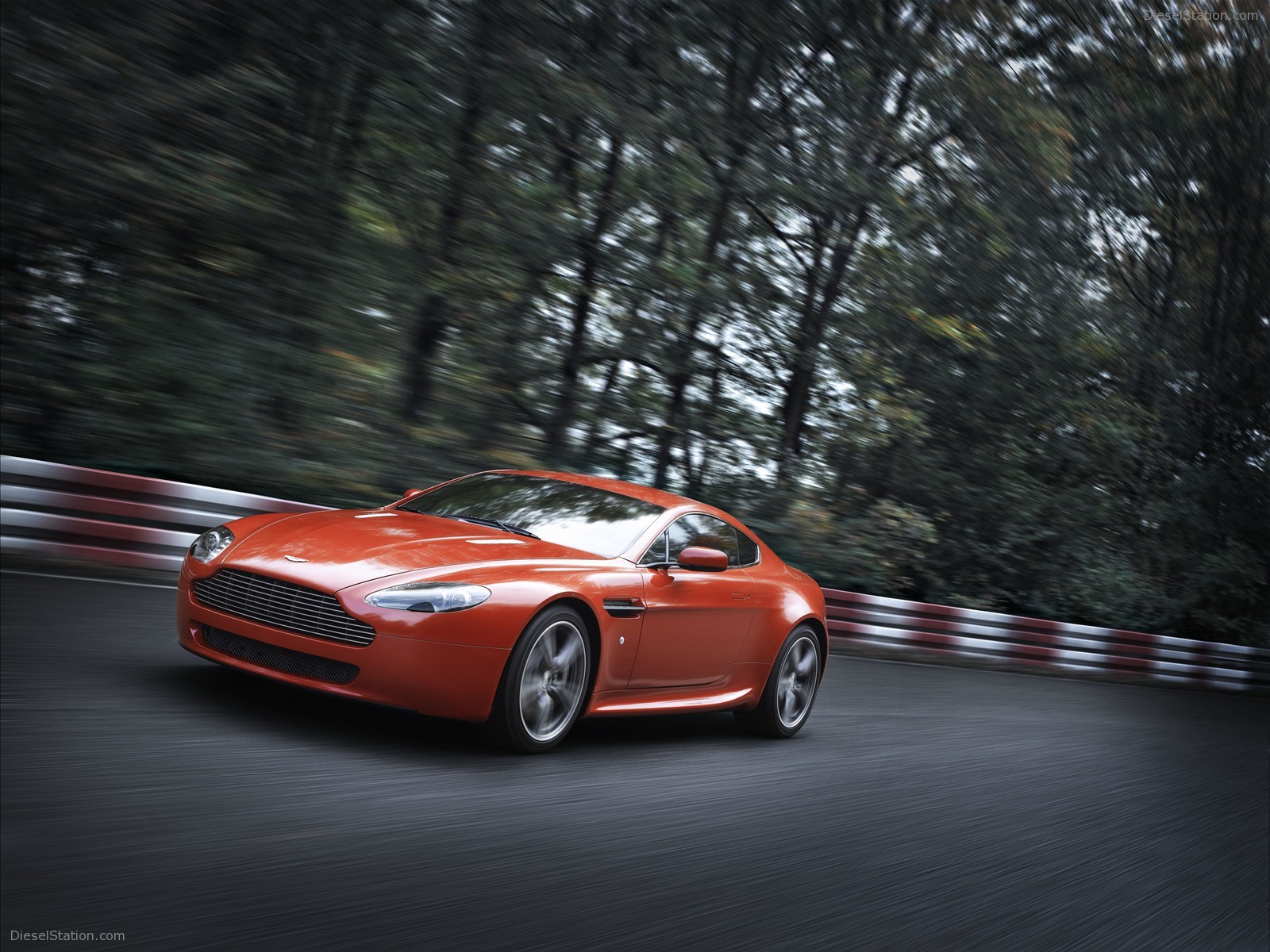 Aston Martin V8 Vantage N400
