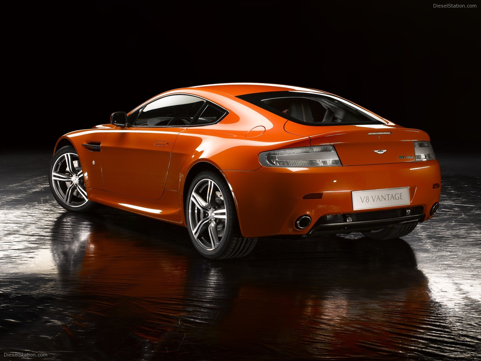 Aston Martin V8 Vantage N400