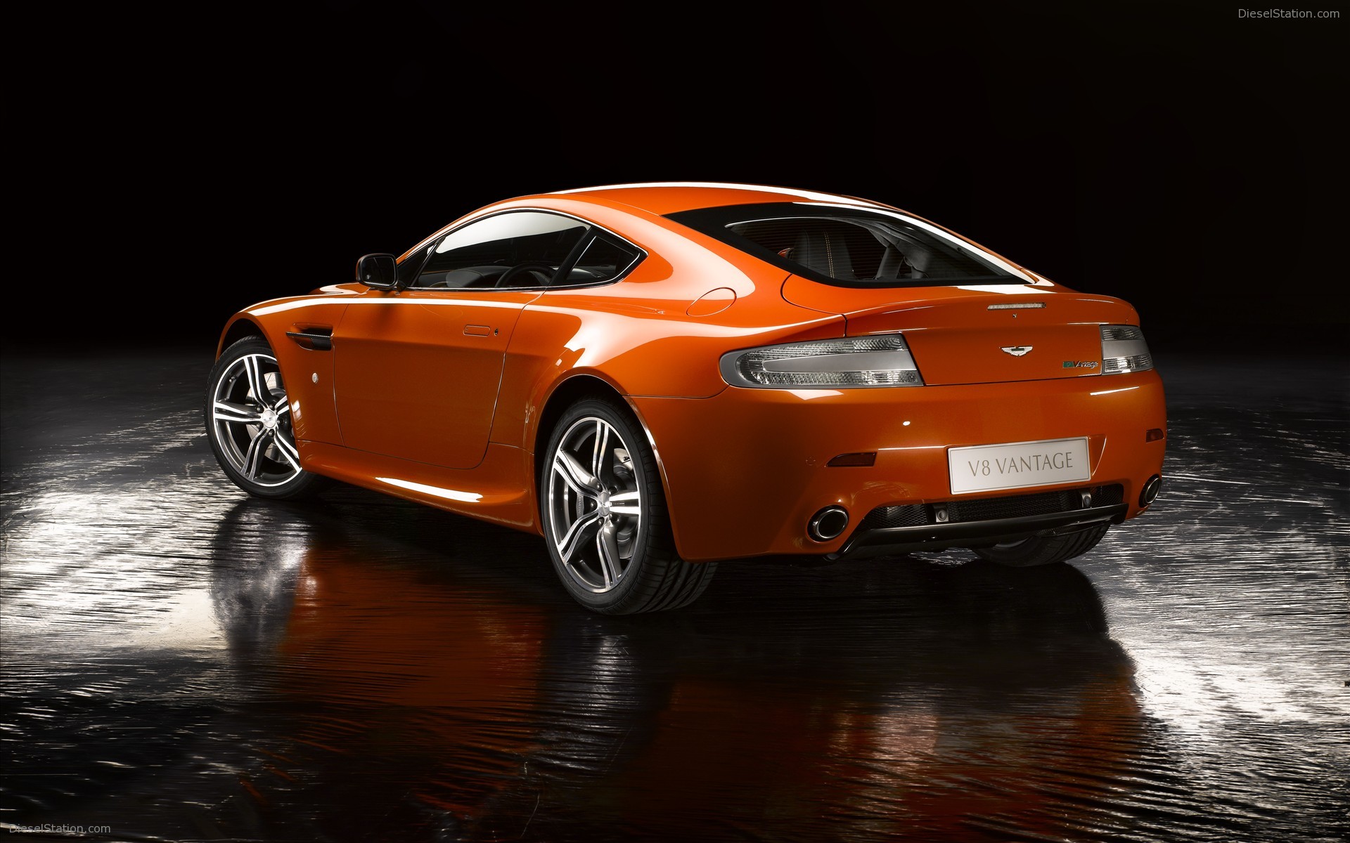 Aston Martin V8 Vantage N400