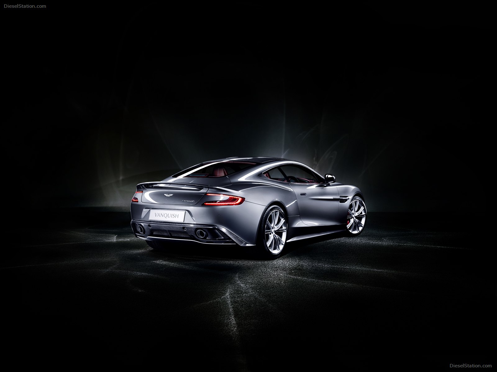 Aston Martin Vanquish 2014