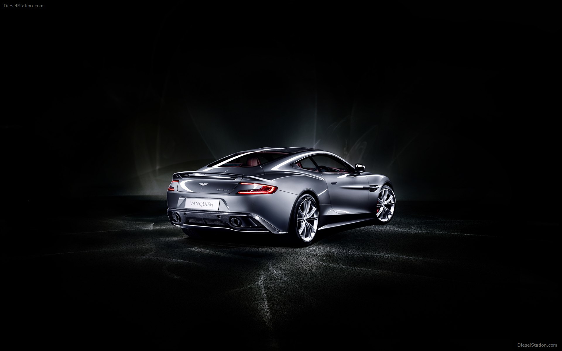 Aston Martin Vanquish 2014