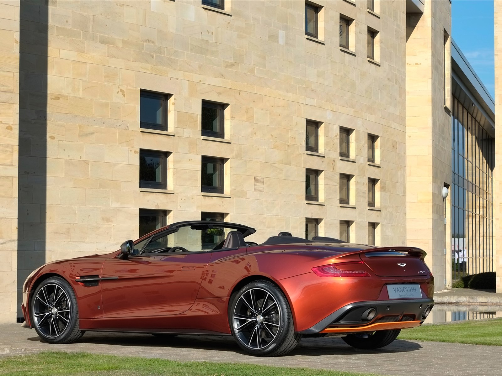 Aston Martin Vanquish Volante Q 2013