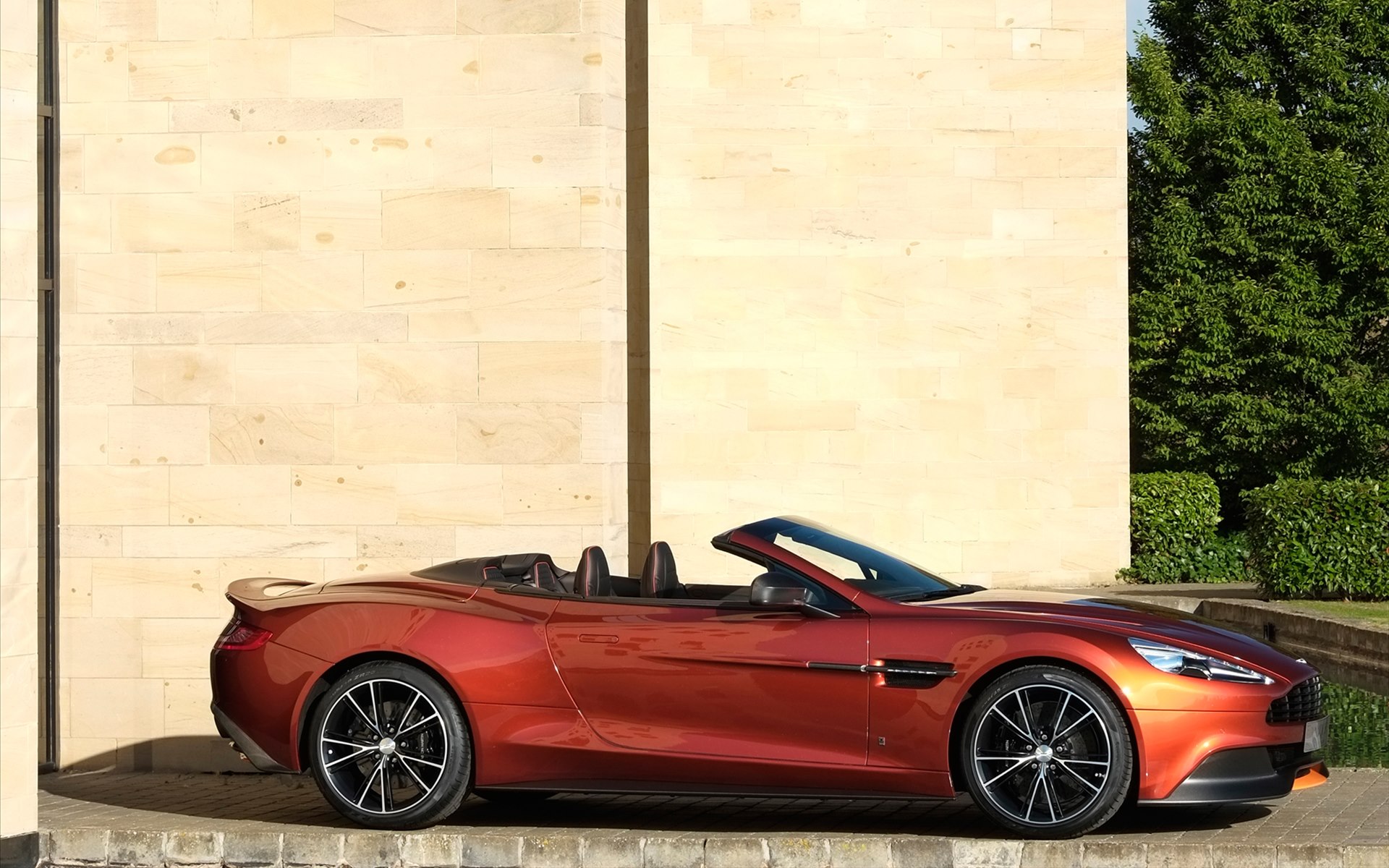 Aston Martin Vanquish Volante Q 2013