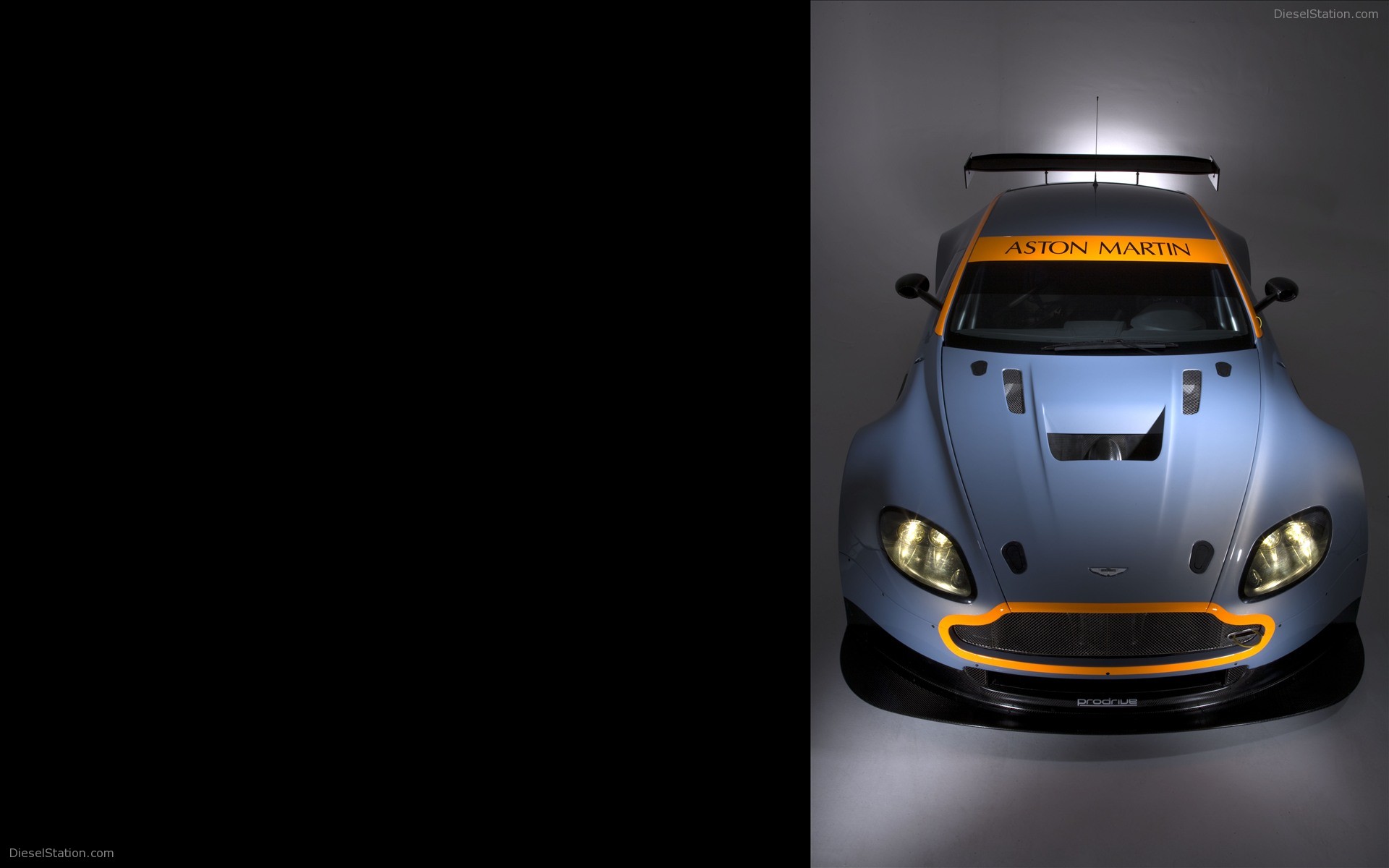 Aston Martin Vantage GT2