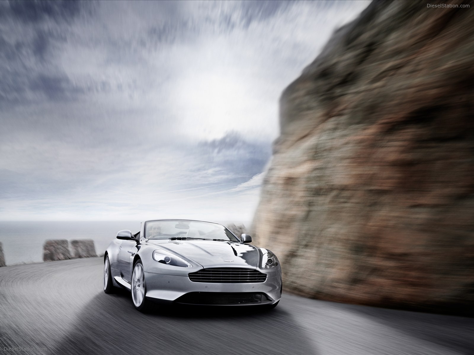 Aston Martin Virage Volante 2011