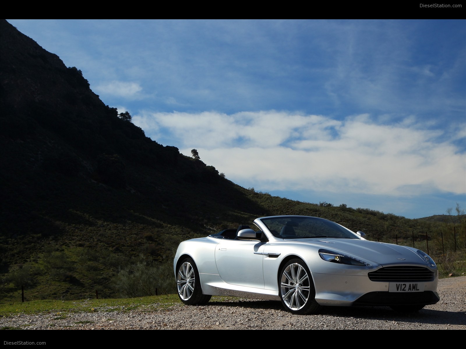 Aston Martin Virage Volante 2011