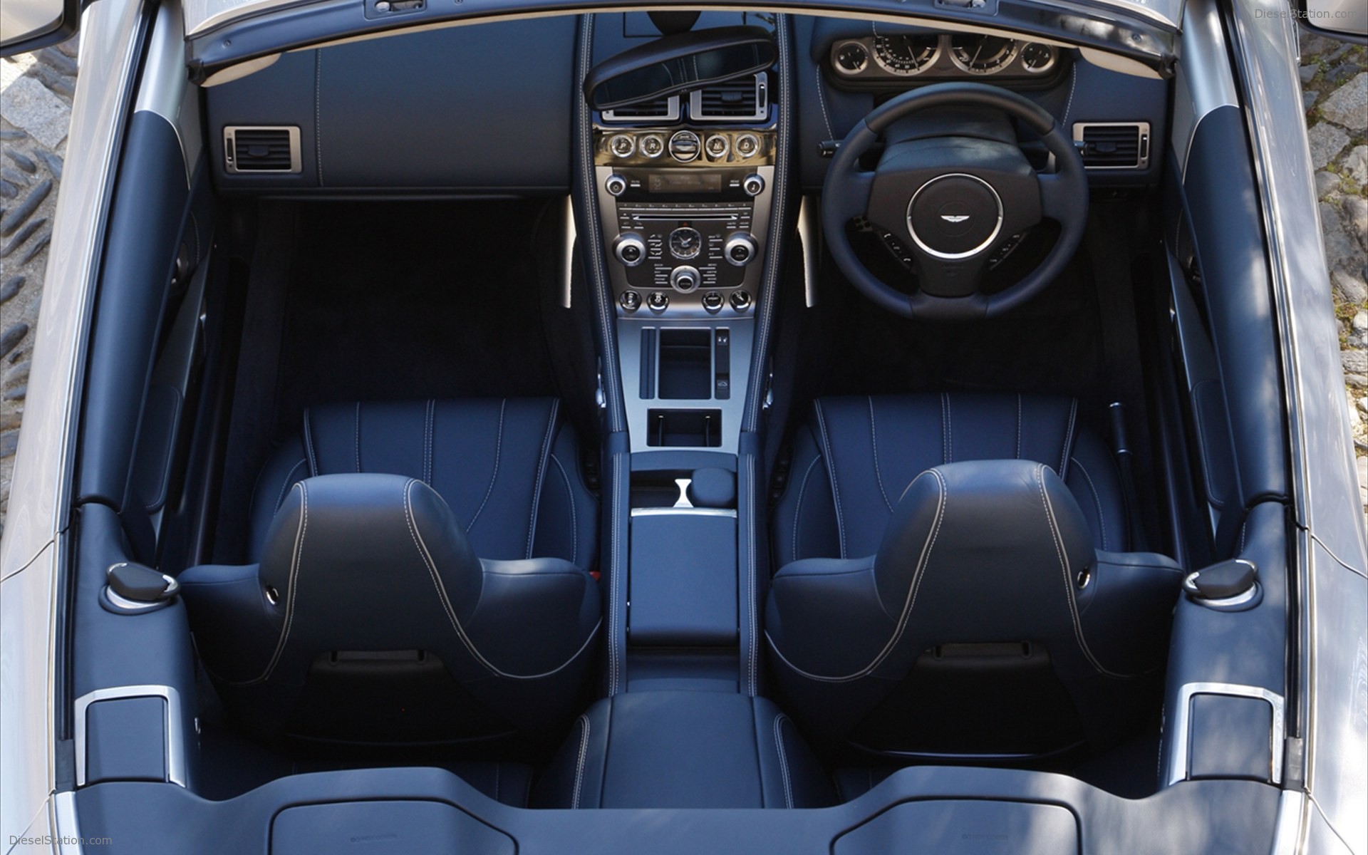 Aston Martin Virage Volante 2011