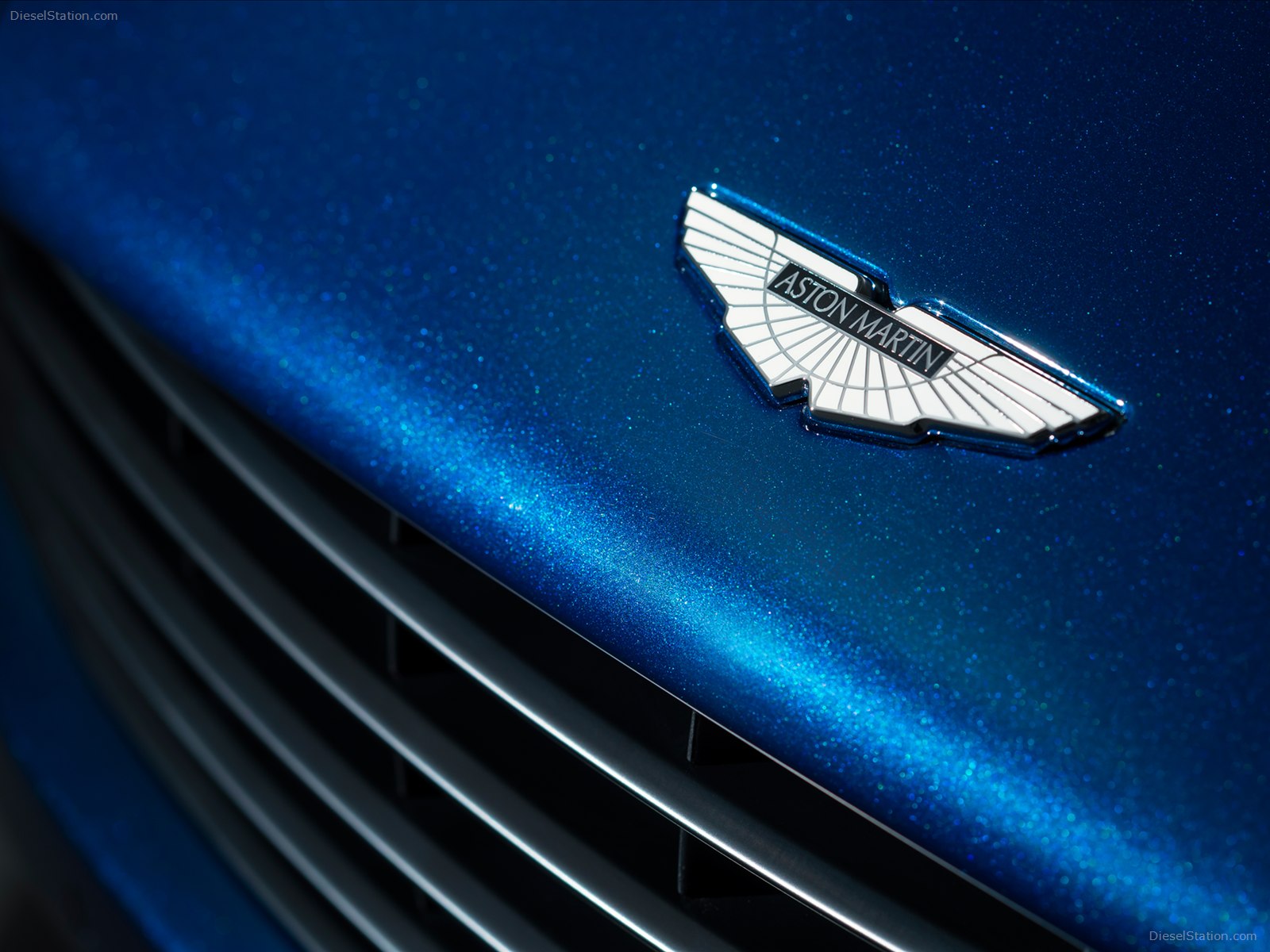 Aston Martin Vanquish Volante 2014