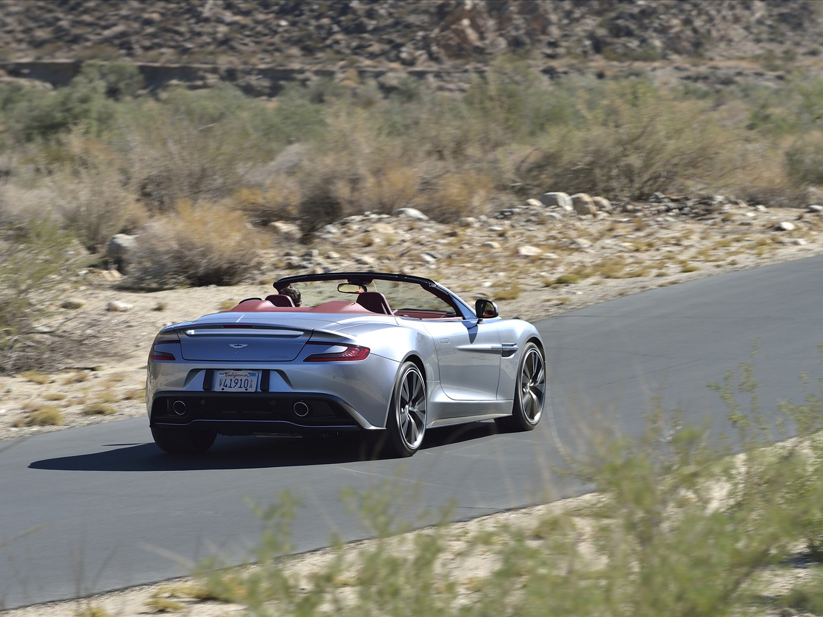 Aston Martin Vanquish Volante 2014