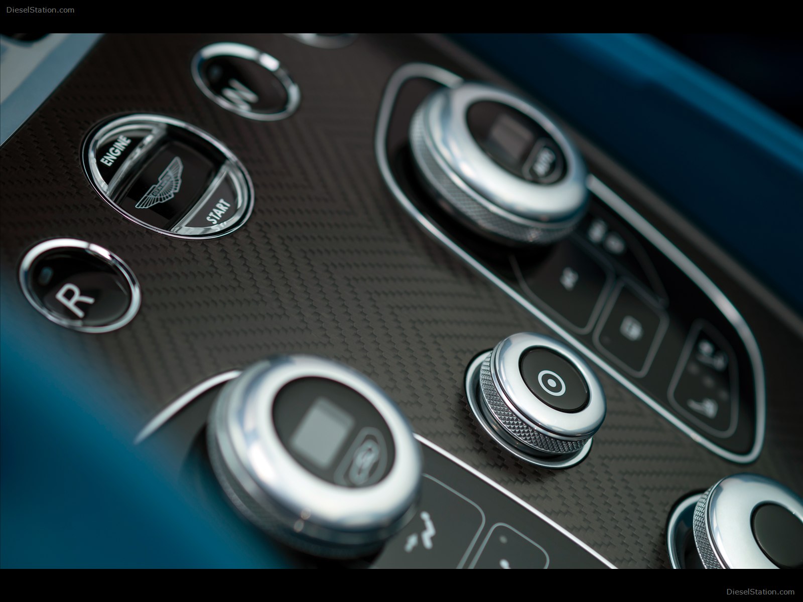 Aston Martin Vanquish Volante 2014