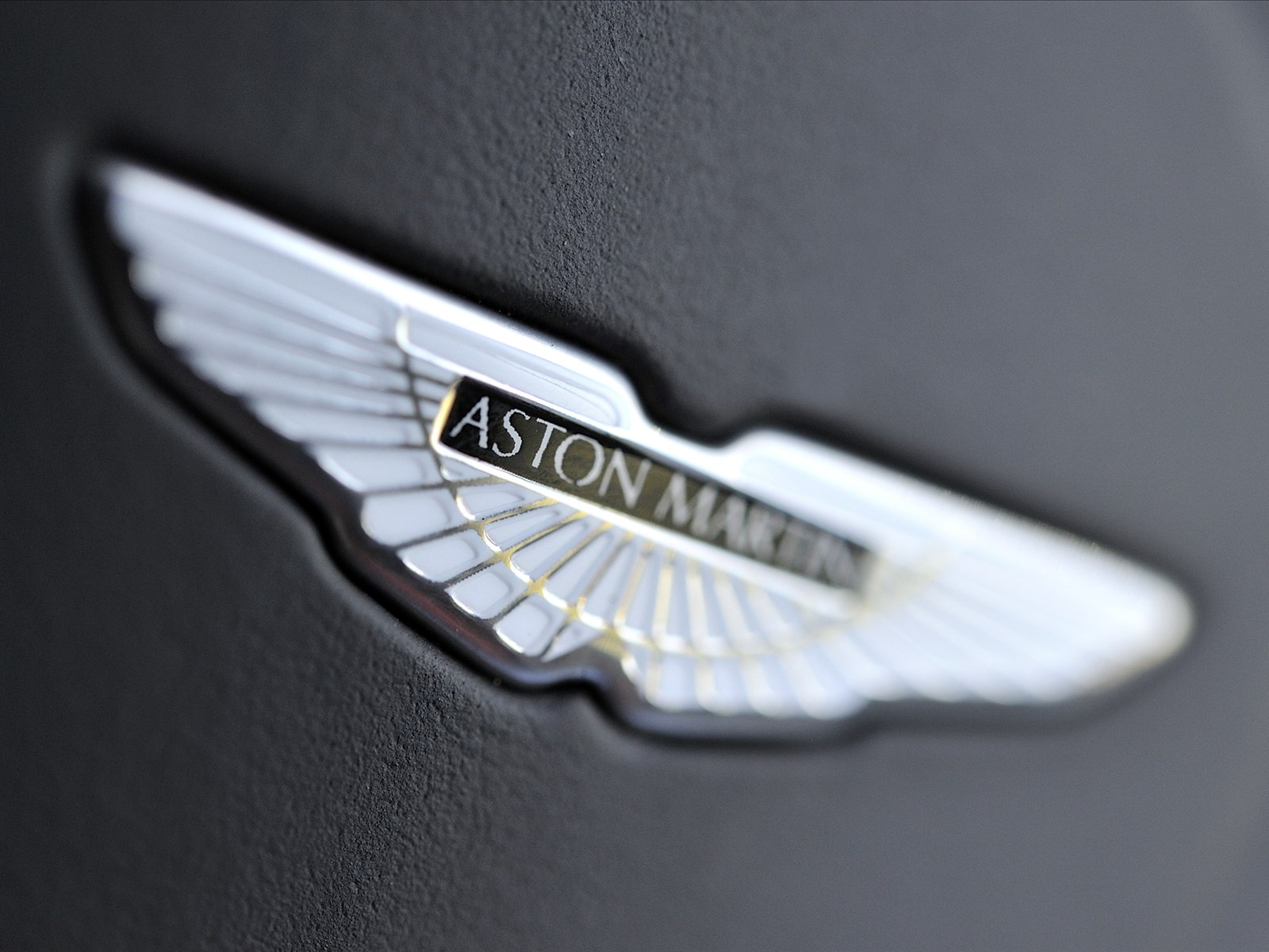 Aston Martin Vanquish Volante 2014