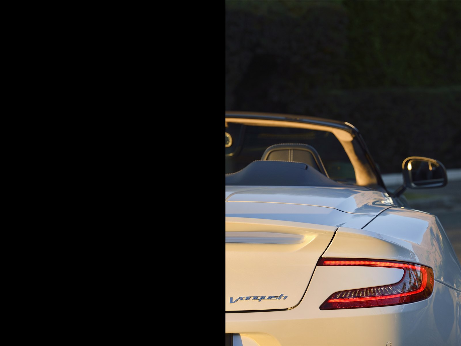 Aston Martin Vanquish Volante 2014