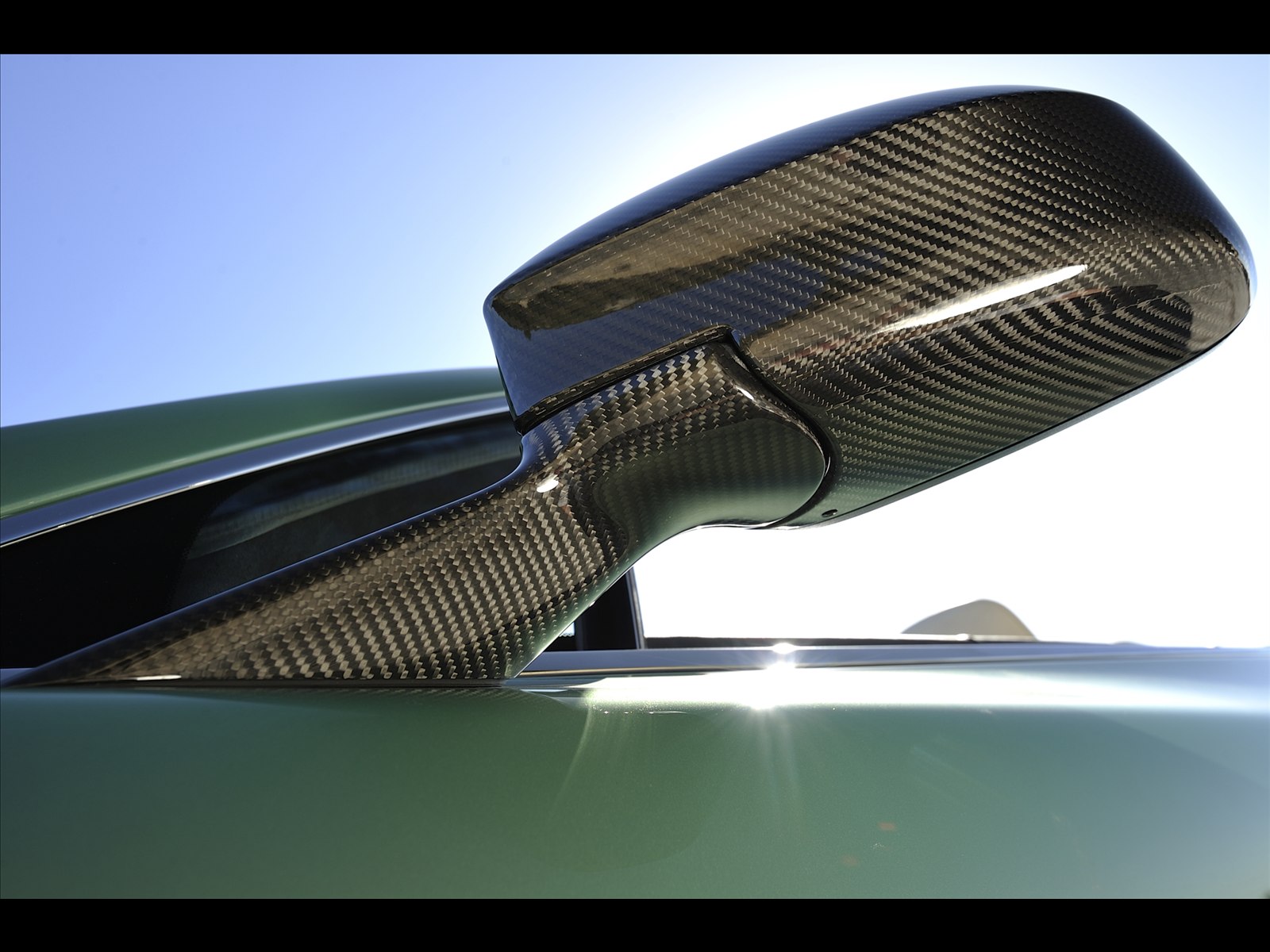 Aston Martin Vanquish Volante 2014