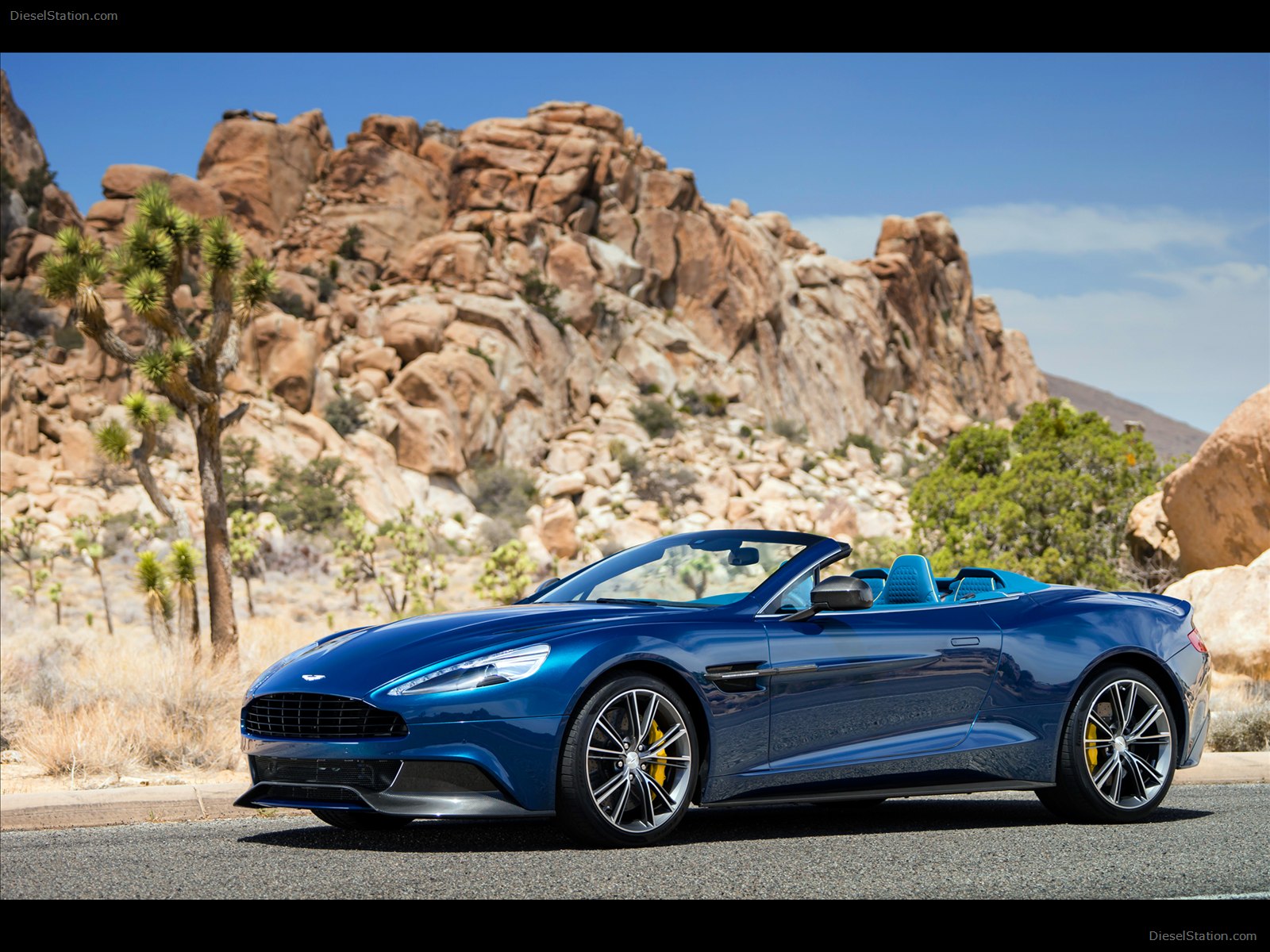 Aston Martin Vanquish Volante 2014