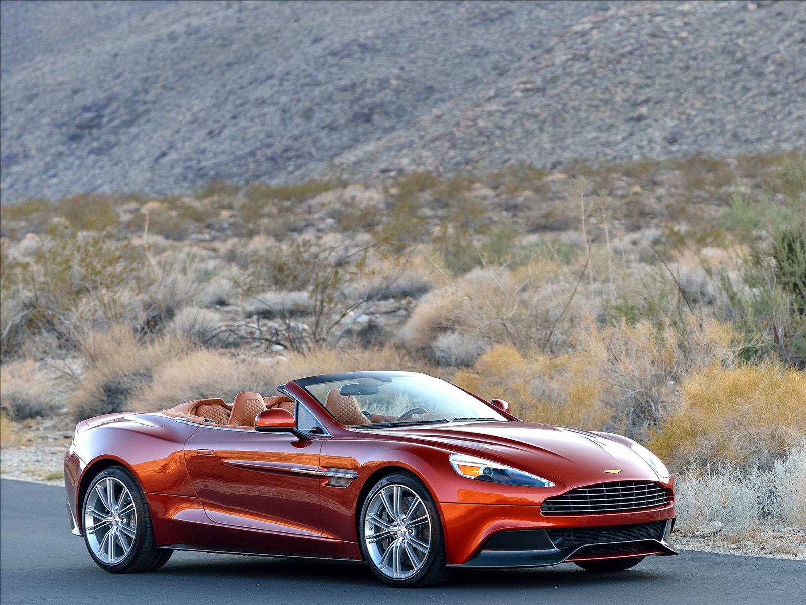Aston Martin Vanquish Volante 2014