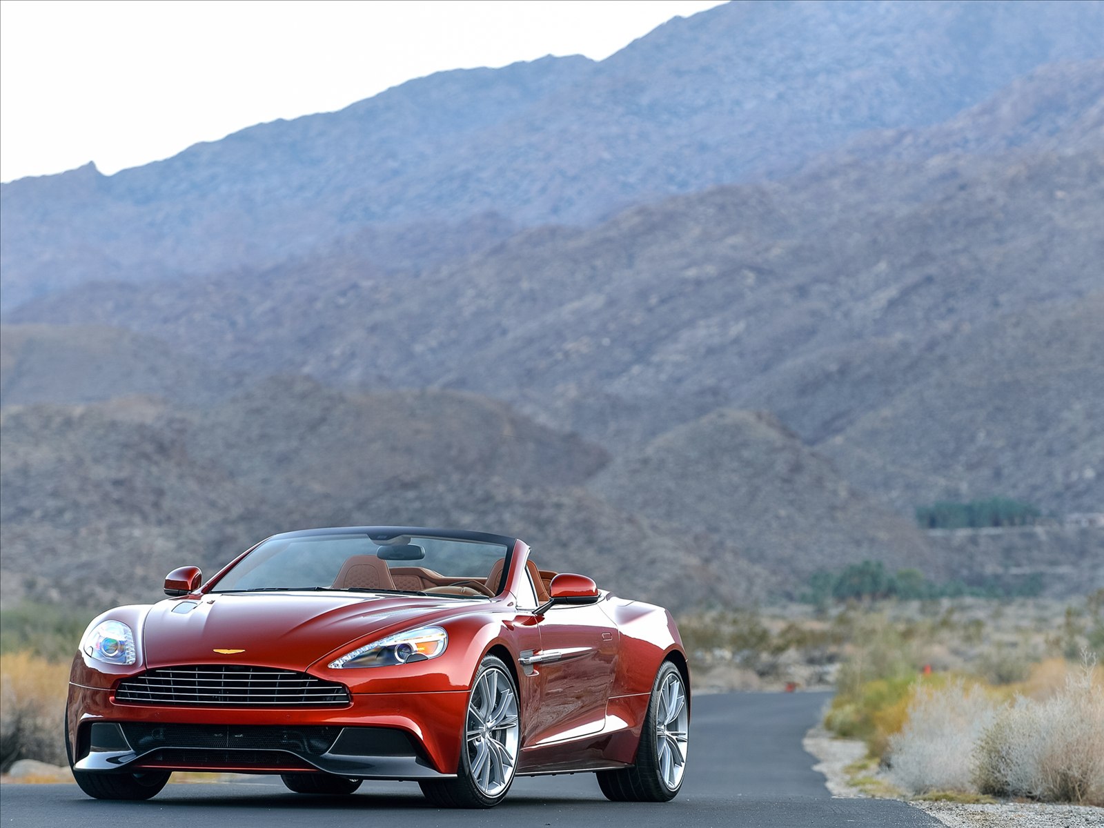 Aston Martin Vanquish Volante 2014