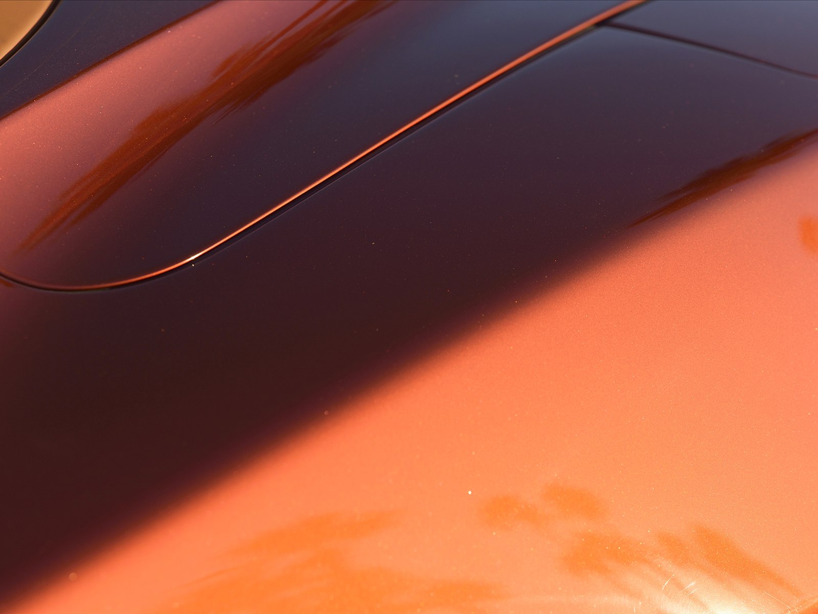 Aston Martin Vanquish Volante 2014