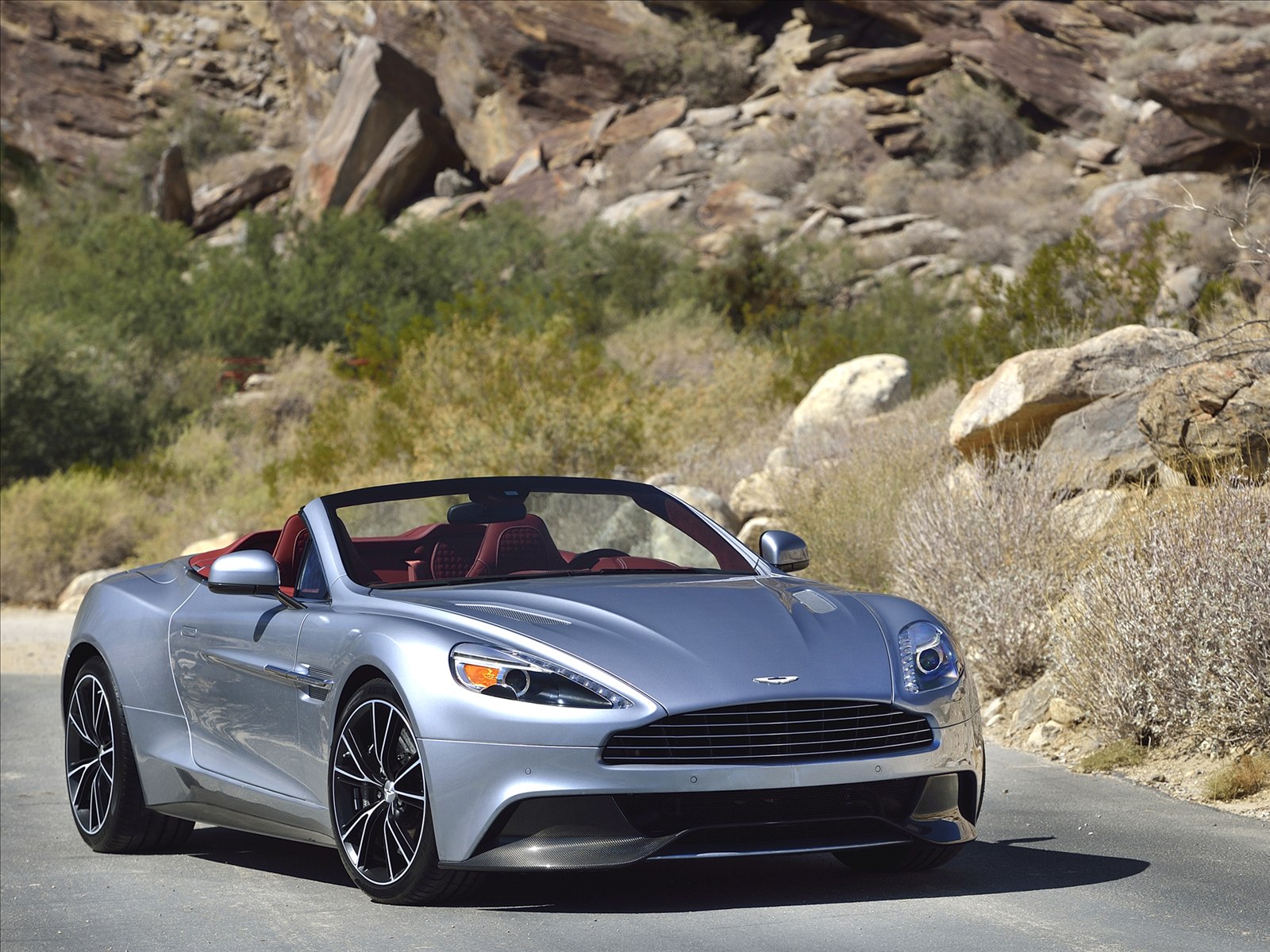 Aston Martin Vanquish Volante 2014