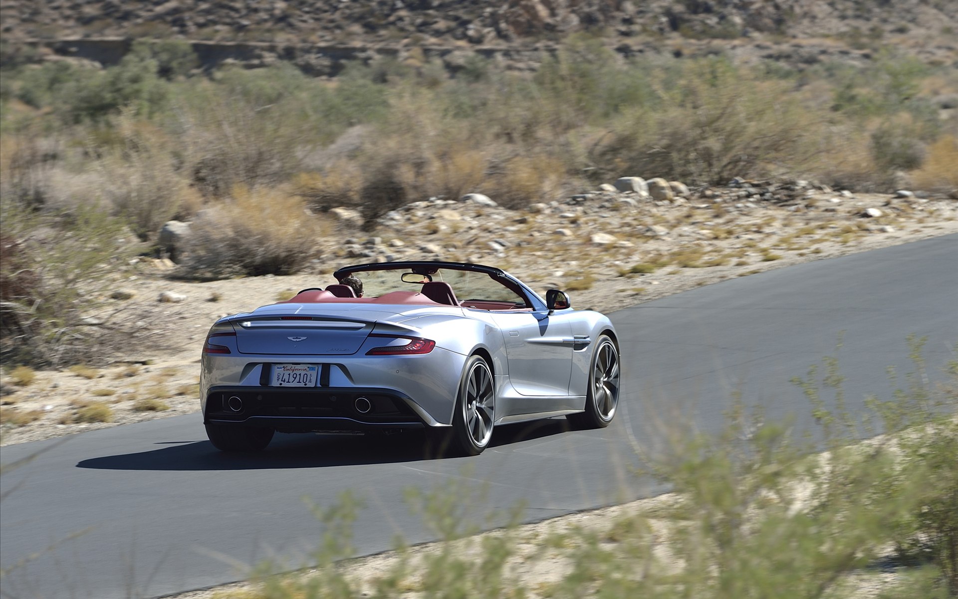 Aston Martin Vanquish Volante 2014