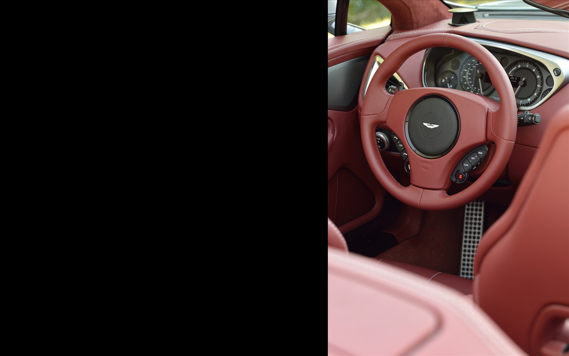 Aston Martin Vanquish Volante 2014