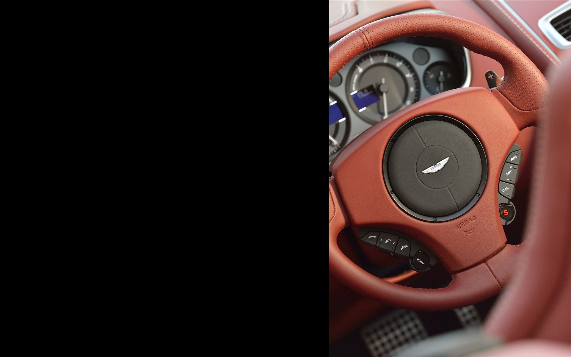 Aston Martin Vanquish Volante 2014