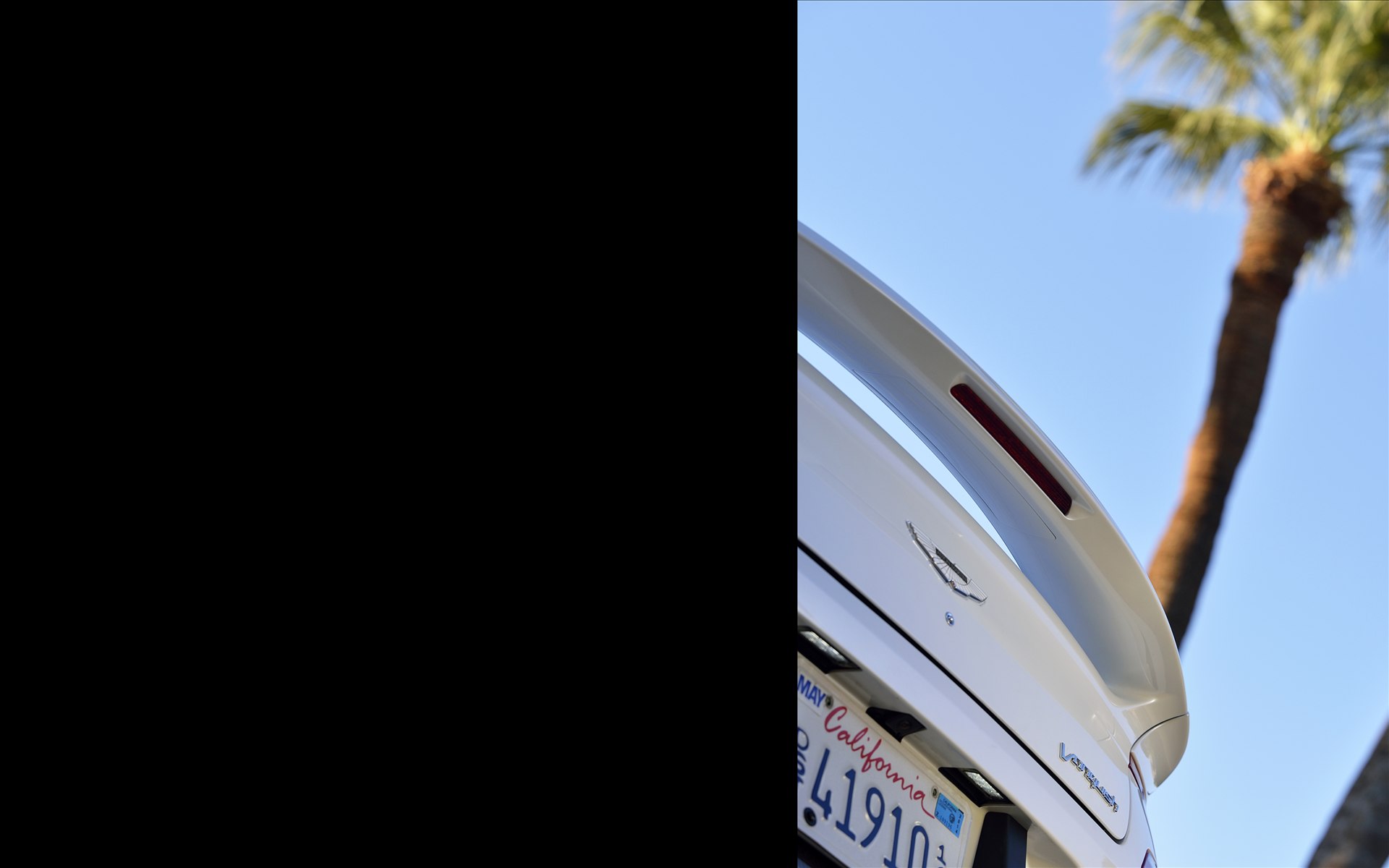 Aston Martin Vanquish Volante 2014