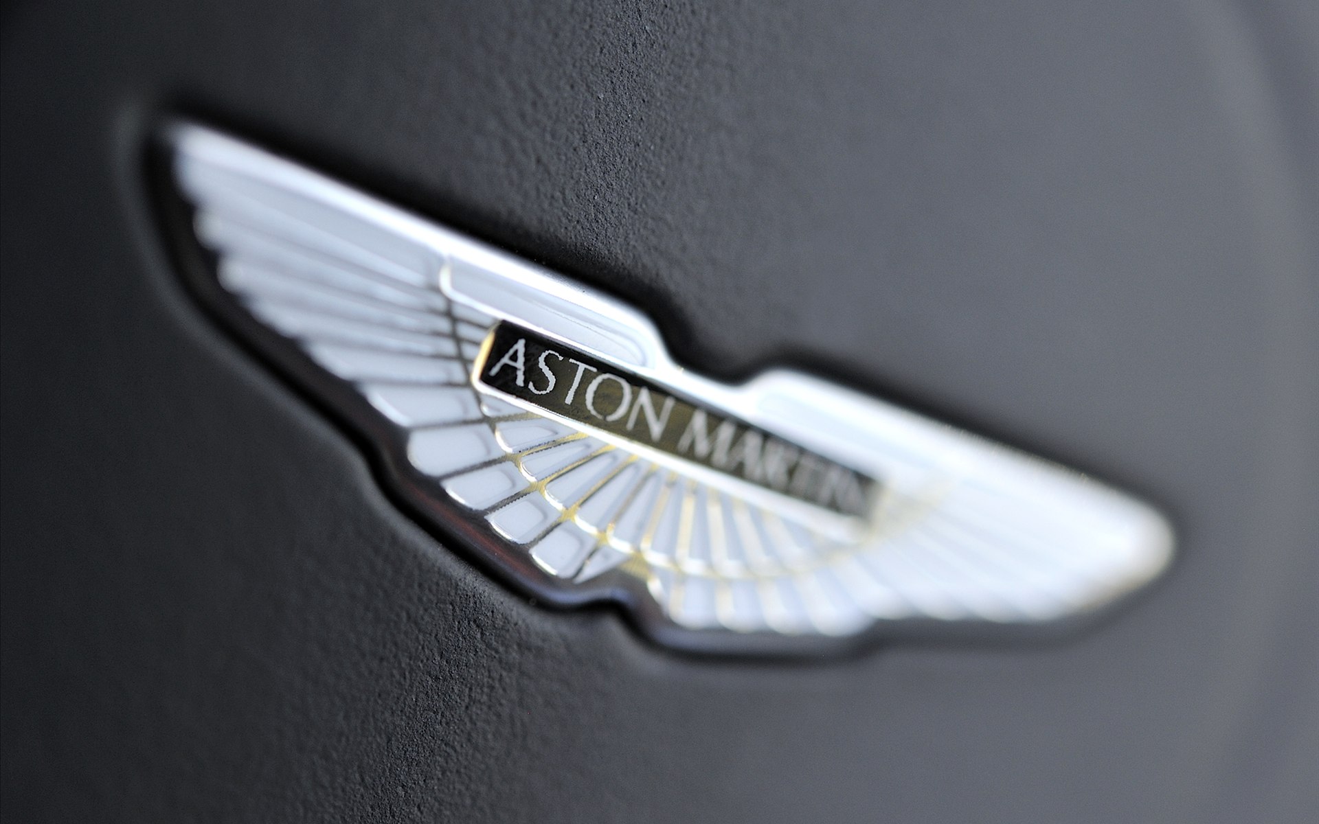 Aston Martin Vanquish Volante 2014