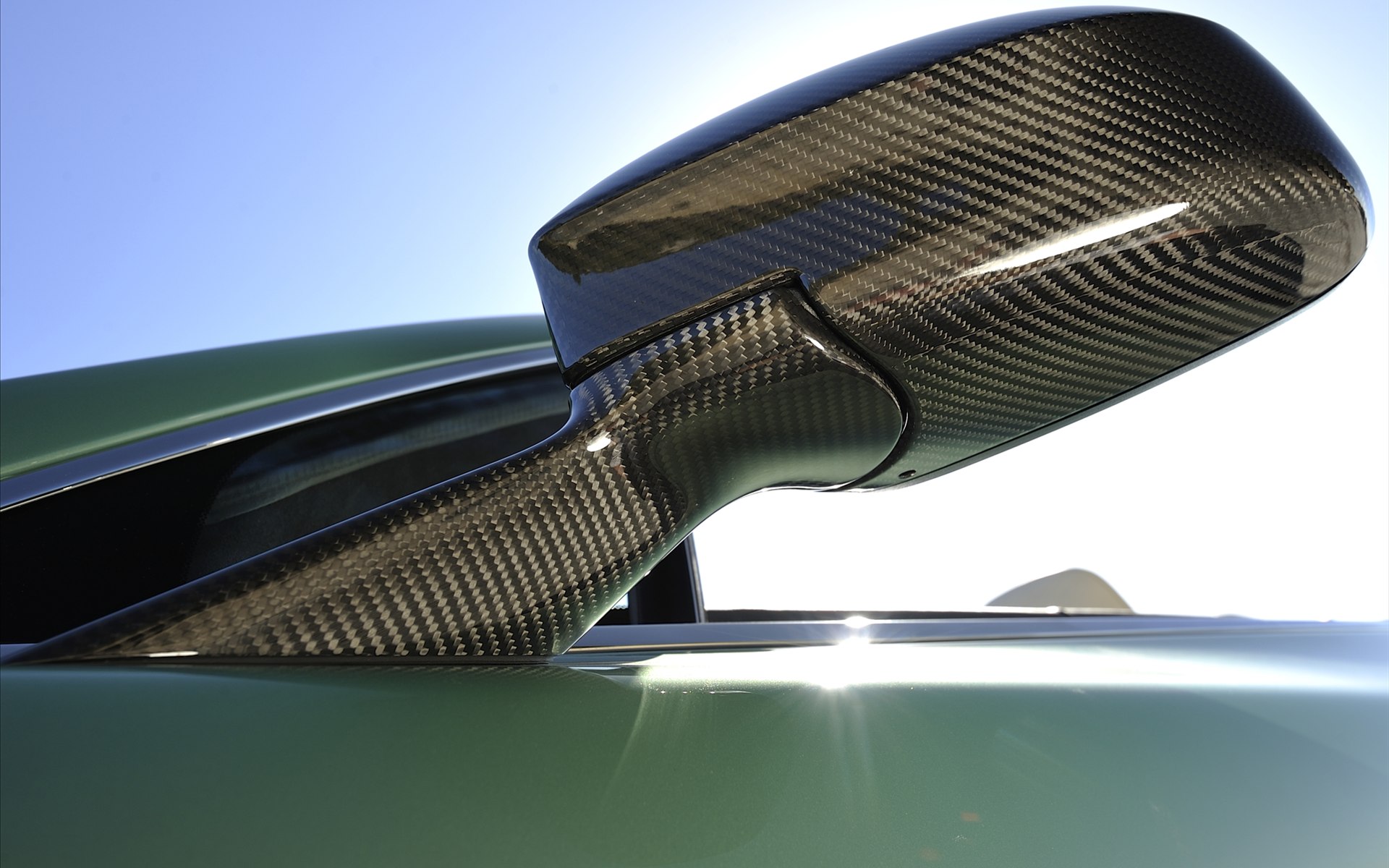 Aston Martin Vanquish Volante 2014