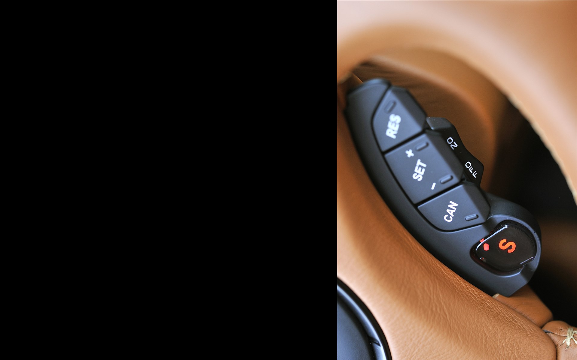 Aston Martin Vanquish Volante 2014