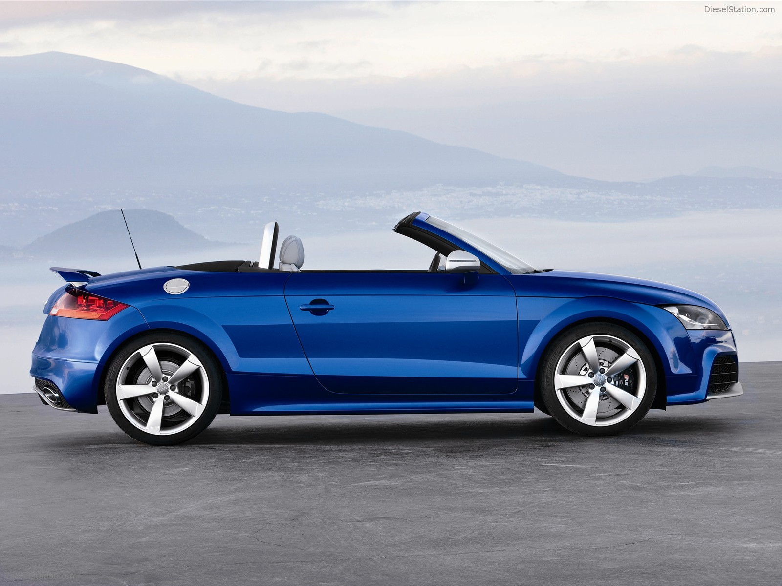 2010 Audi TT RS Roadster