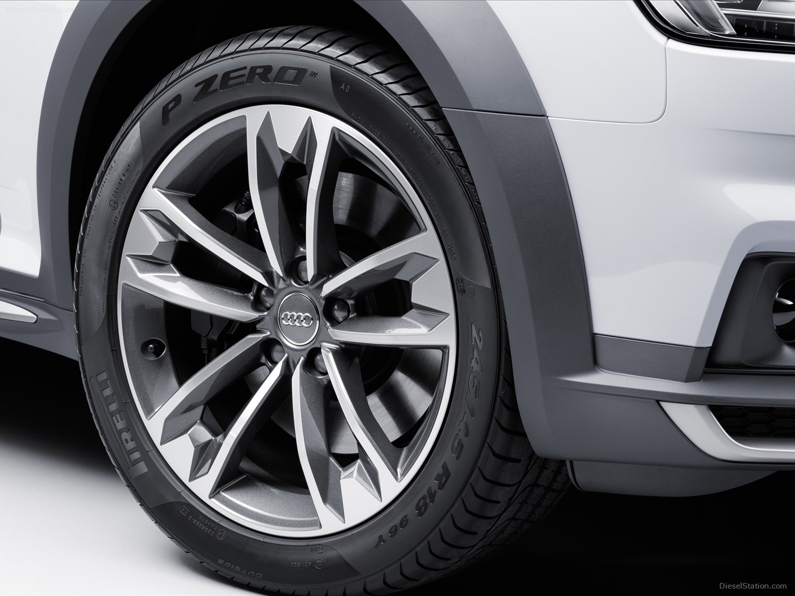 Audi A4 allroad quattro 2017