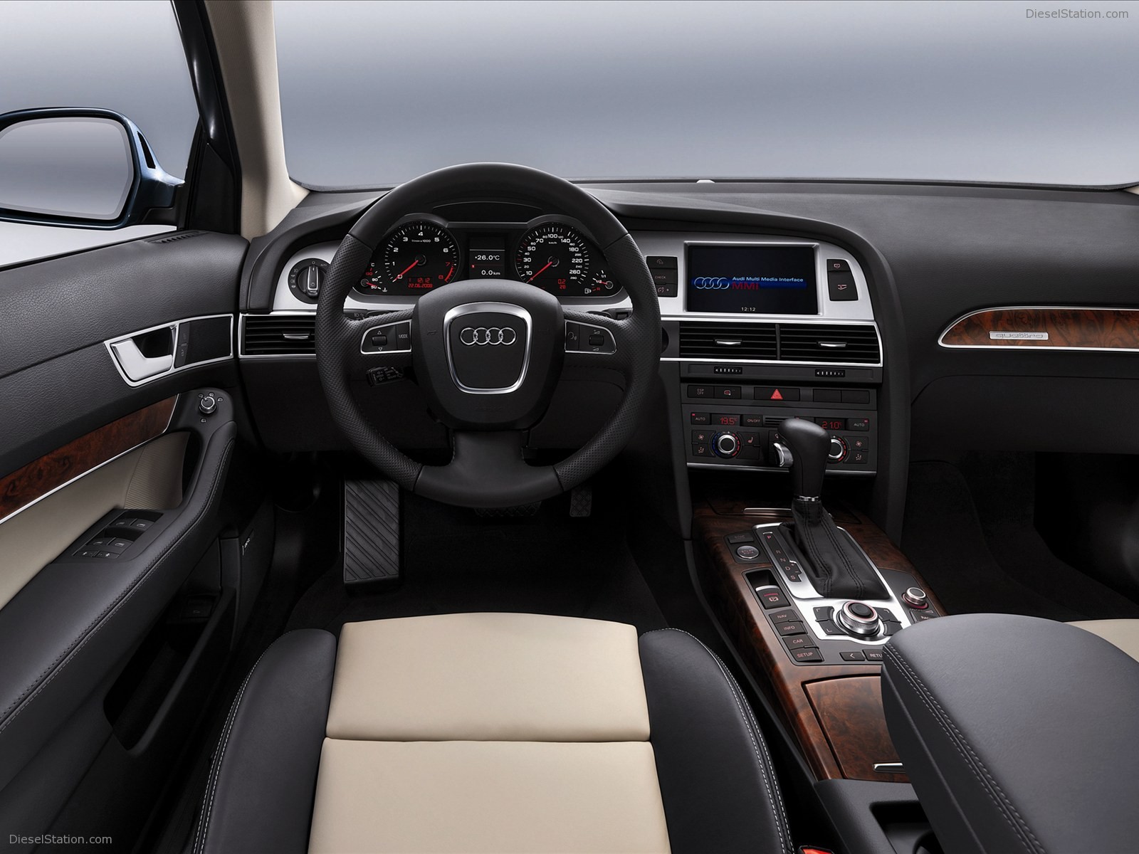 Audi A6 Avant 2012