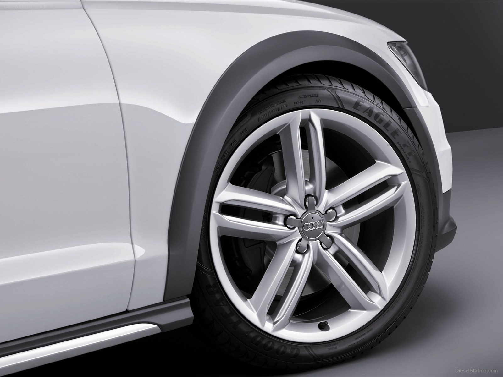 Audi A6 Allroad 2013