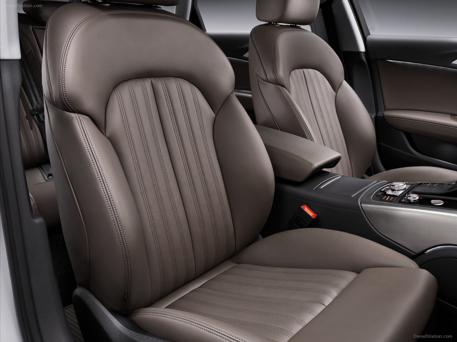 Audi A6 Allroad 2013