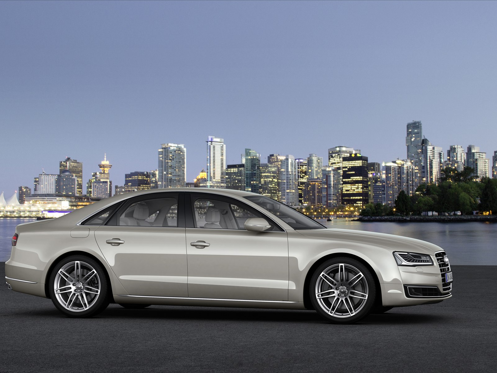 Audi A8 2014