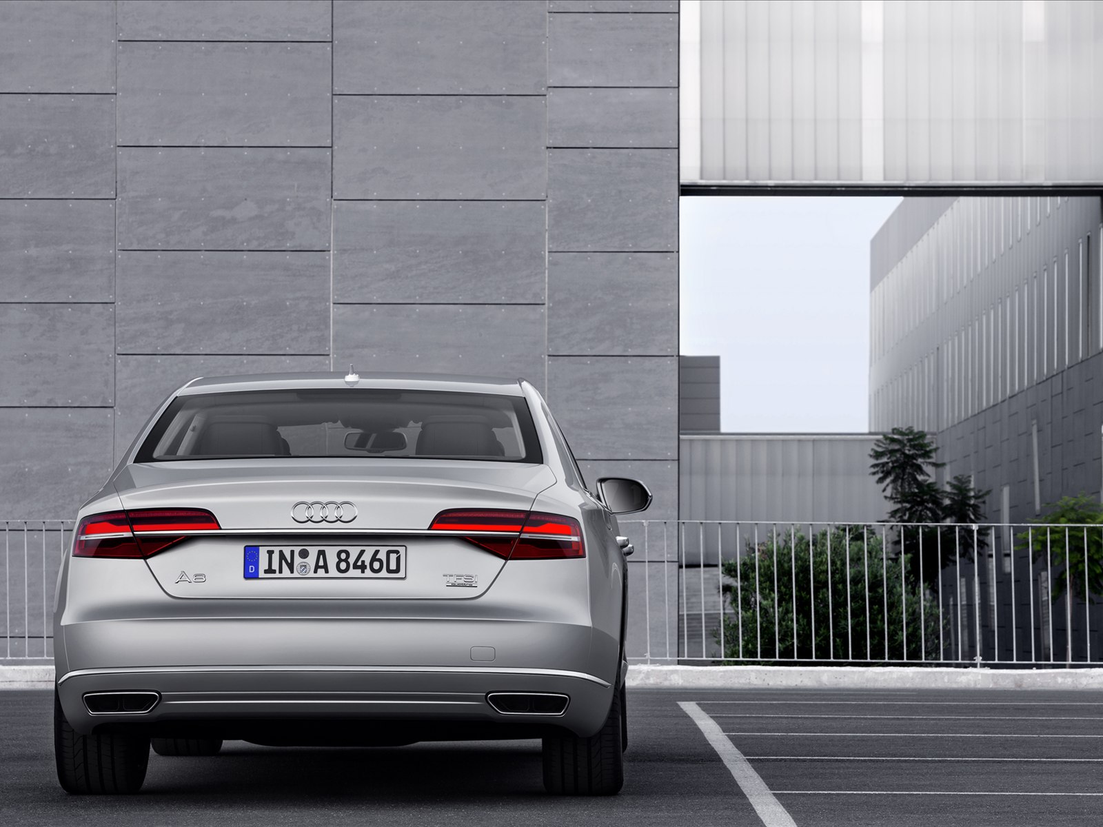 Audi A8 2014