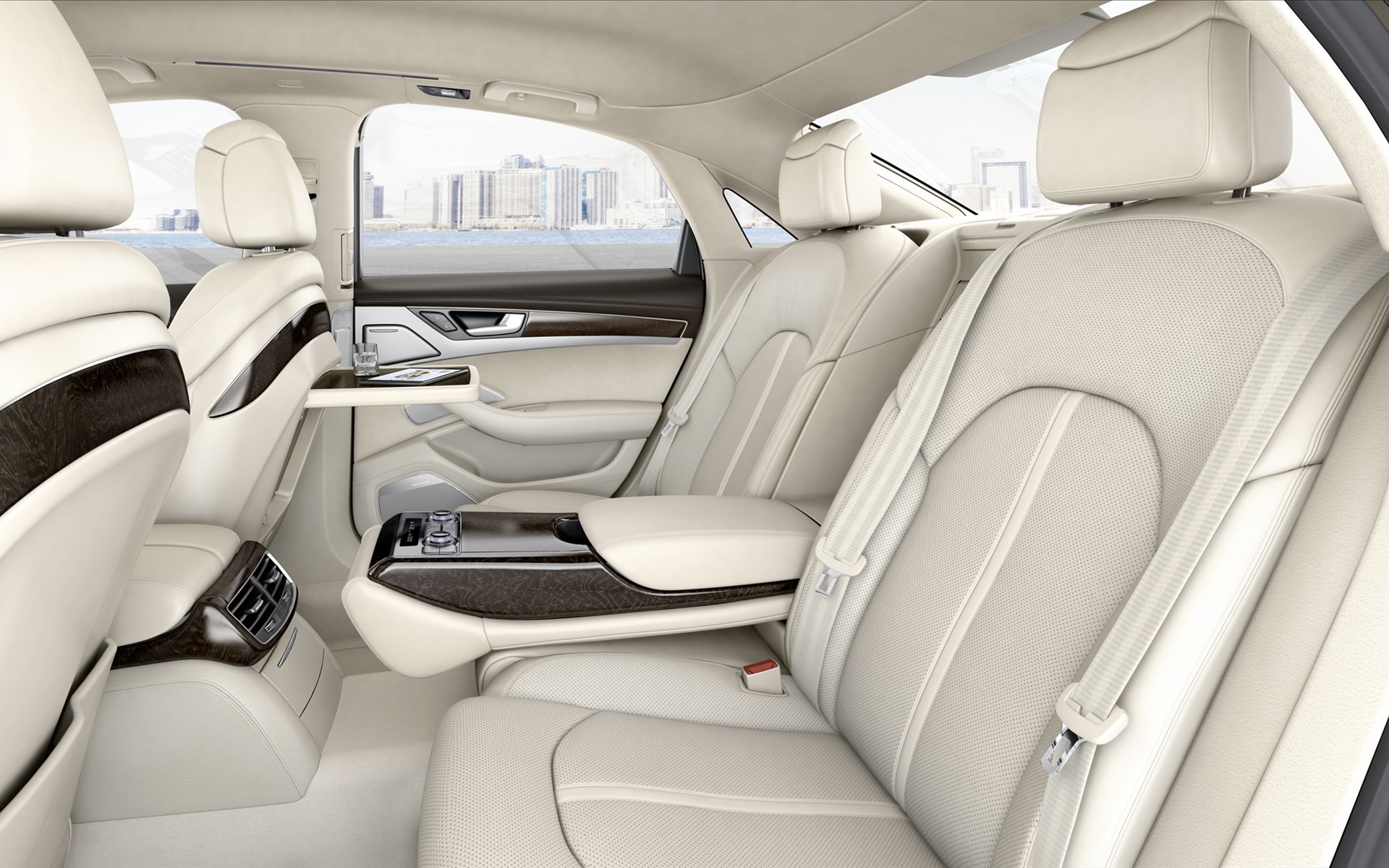 Audi A8 2014