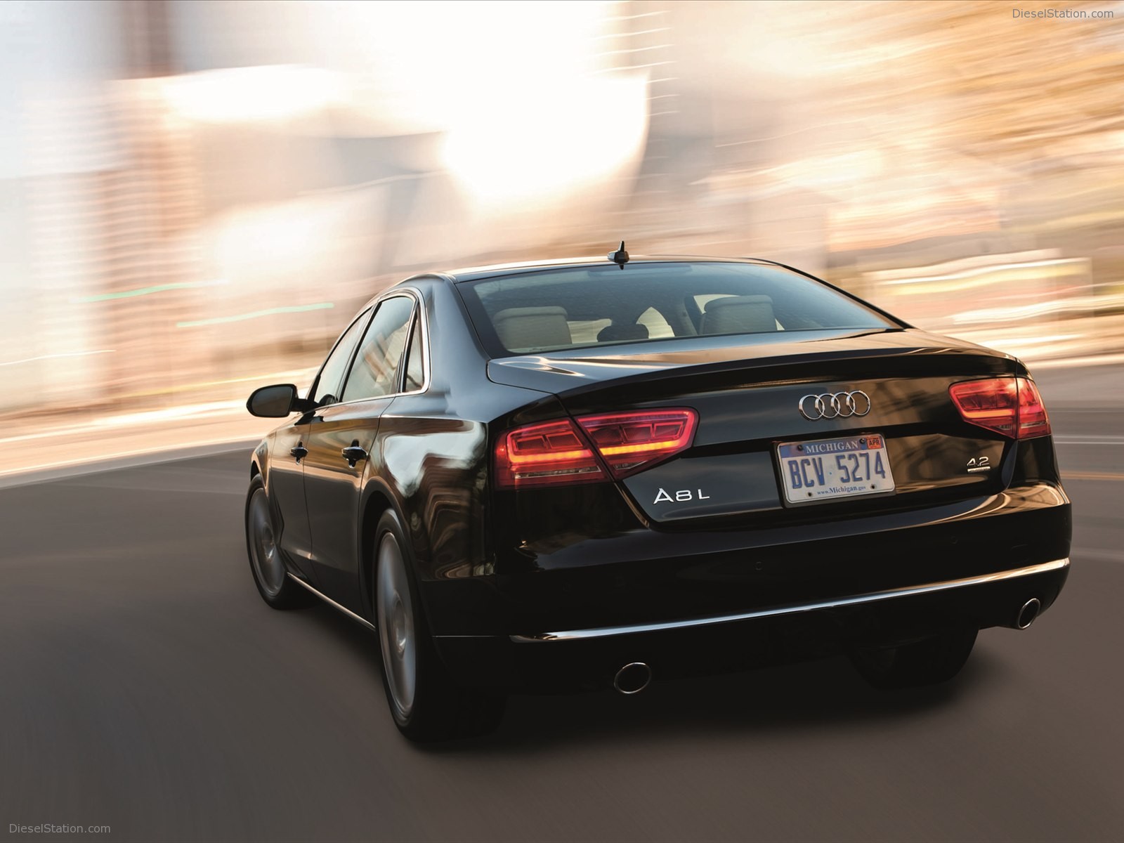 Audi A8 L 2012