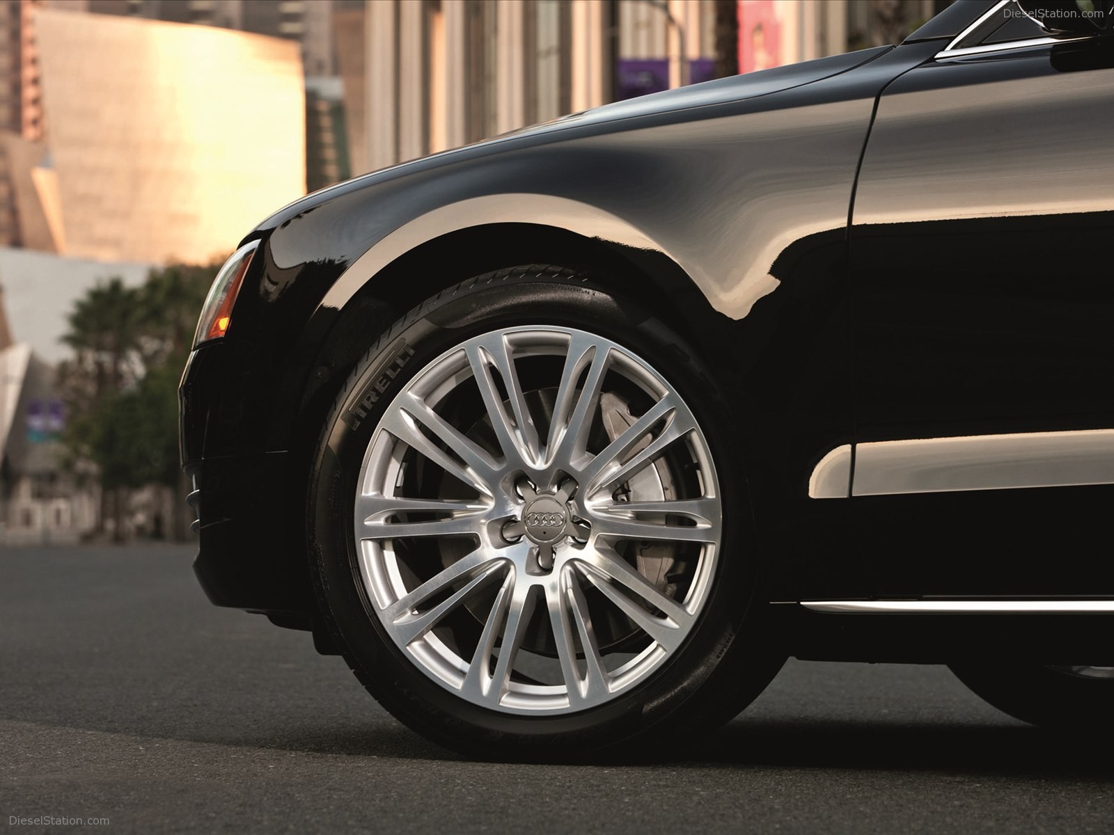 Audi A8 L 2012