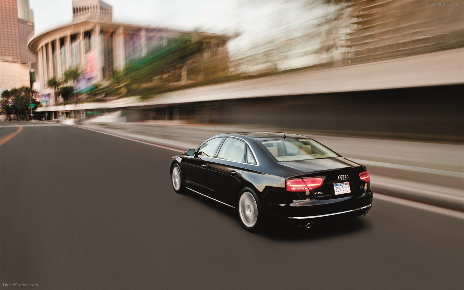 Audi A8 L 2012