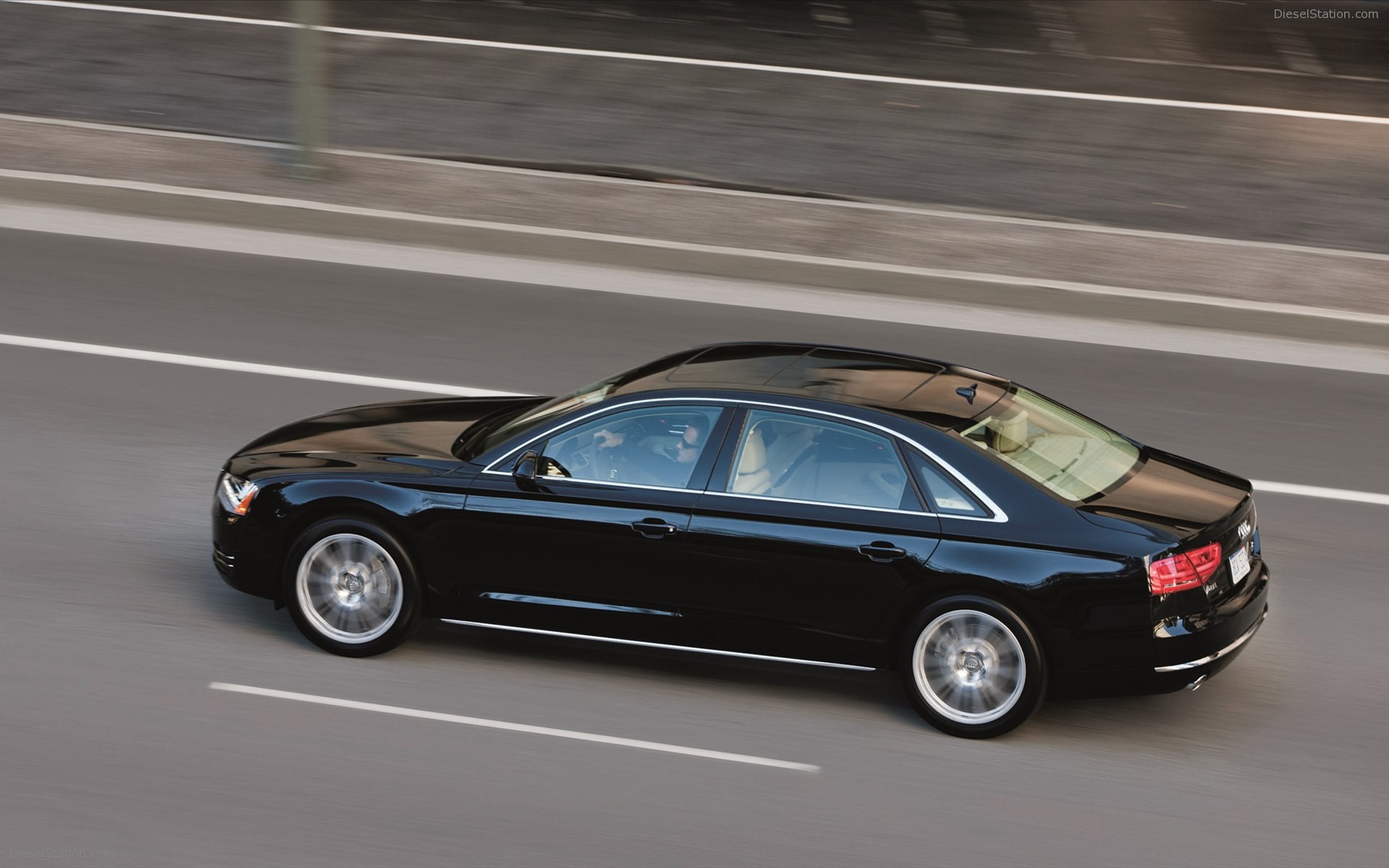 Audi A8 L 2012