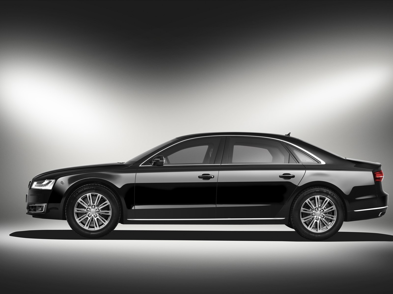 Audi A8 L Security 2015