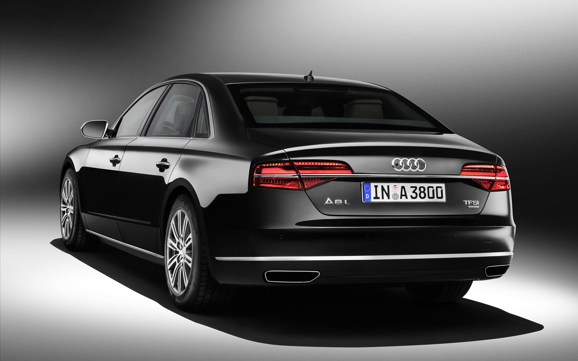 Audi A8 L Security 2015