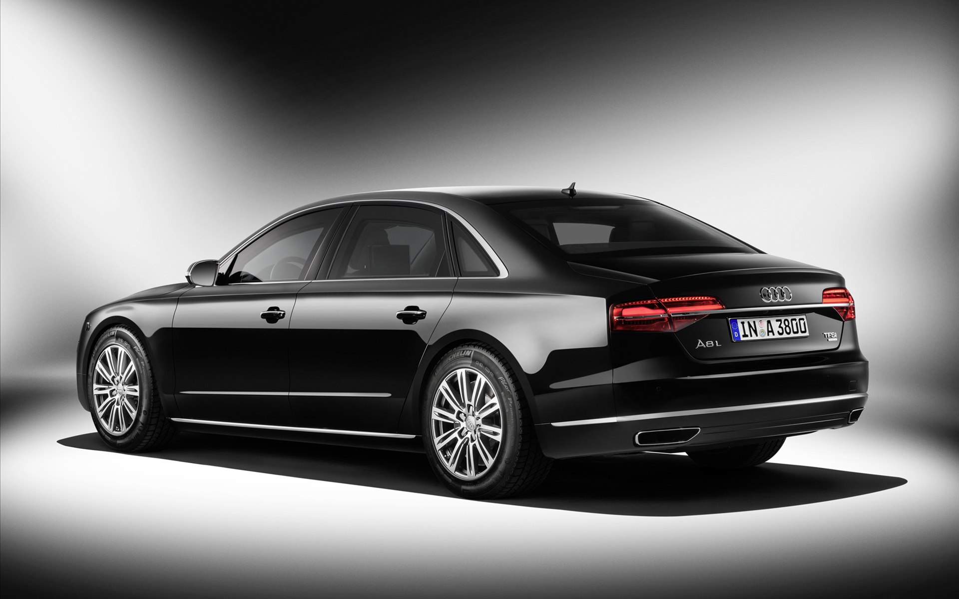 Audi A8 L Security 2015