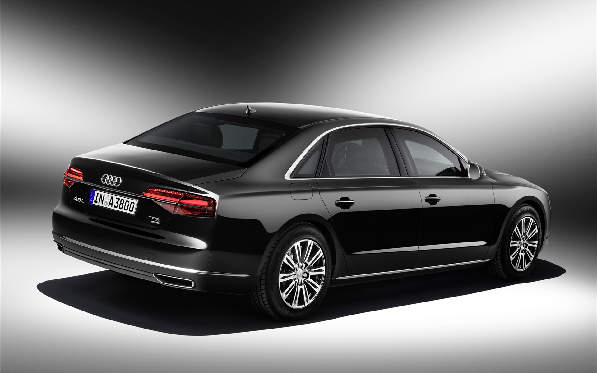Audi A8 L Security 2015